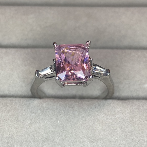 NEW Pink Rectangle Dinner Ring gemstone style ring luxury styling cocktail ring - Picture 2 of 6